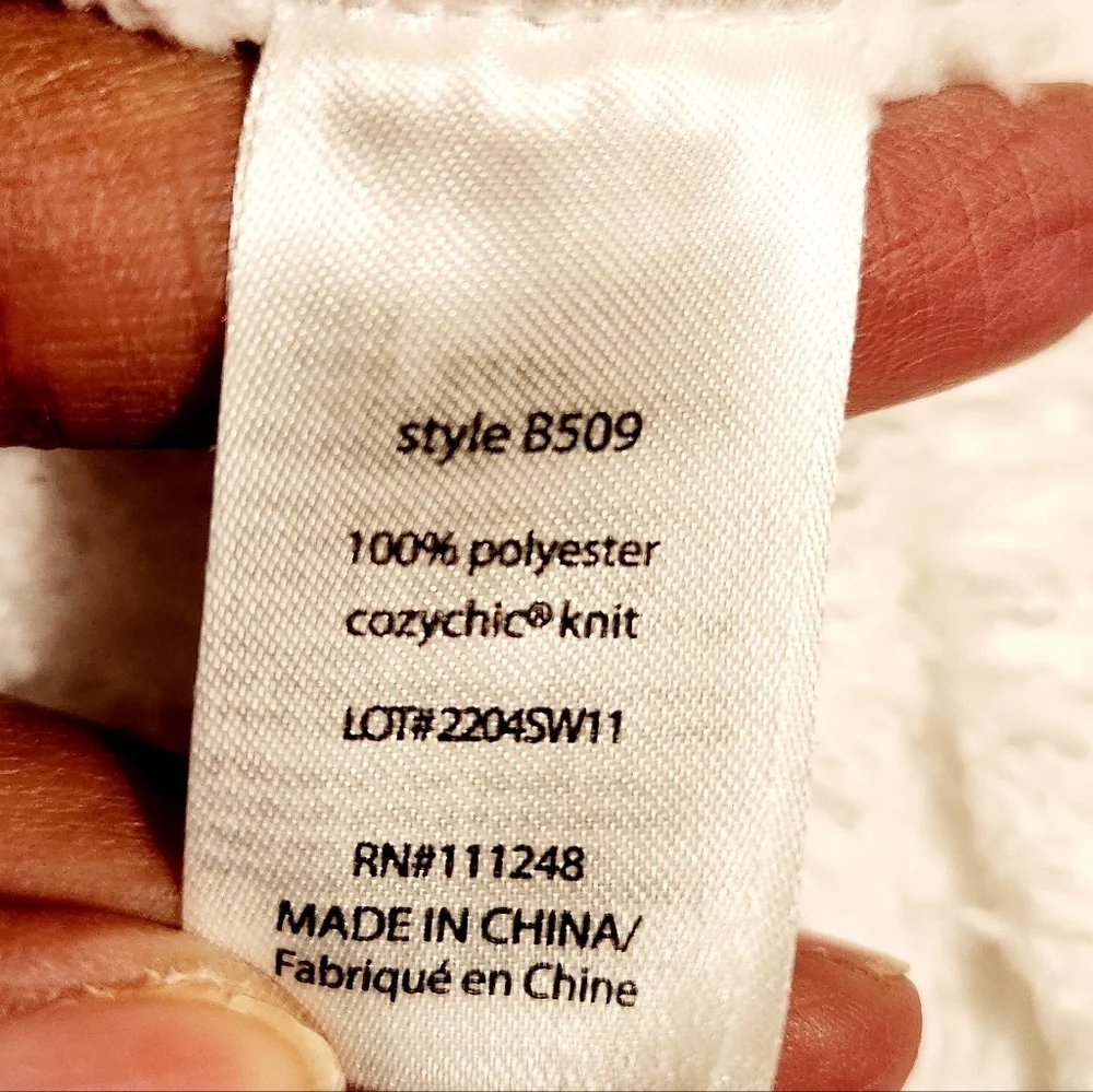 Barefoot Dreams | Women's White CozyChic® Ribbed Hooded Robe (Size 2/Medium)